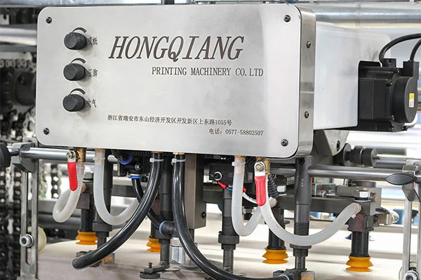 ما الذي يجعل آلات الترقق الأوتوماتيكية بالكامل ترقية مقنعة لتشطيب الطباعة؟